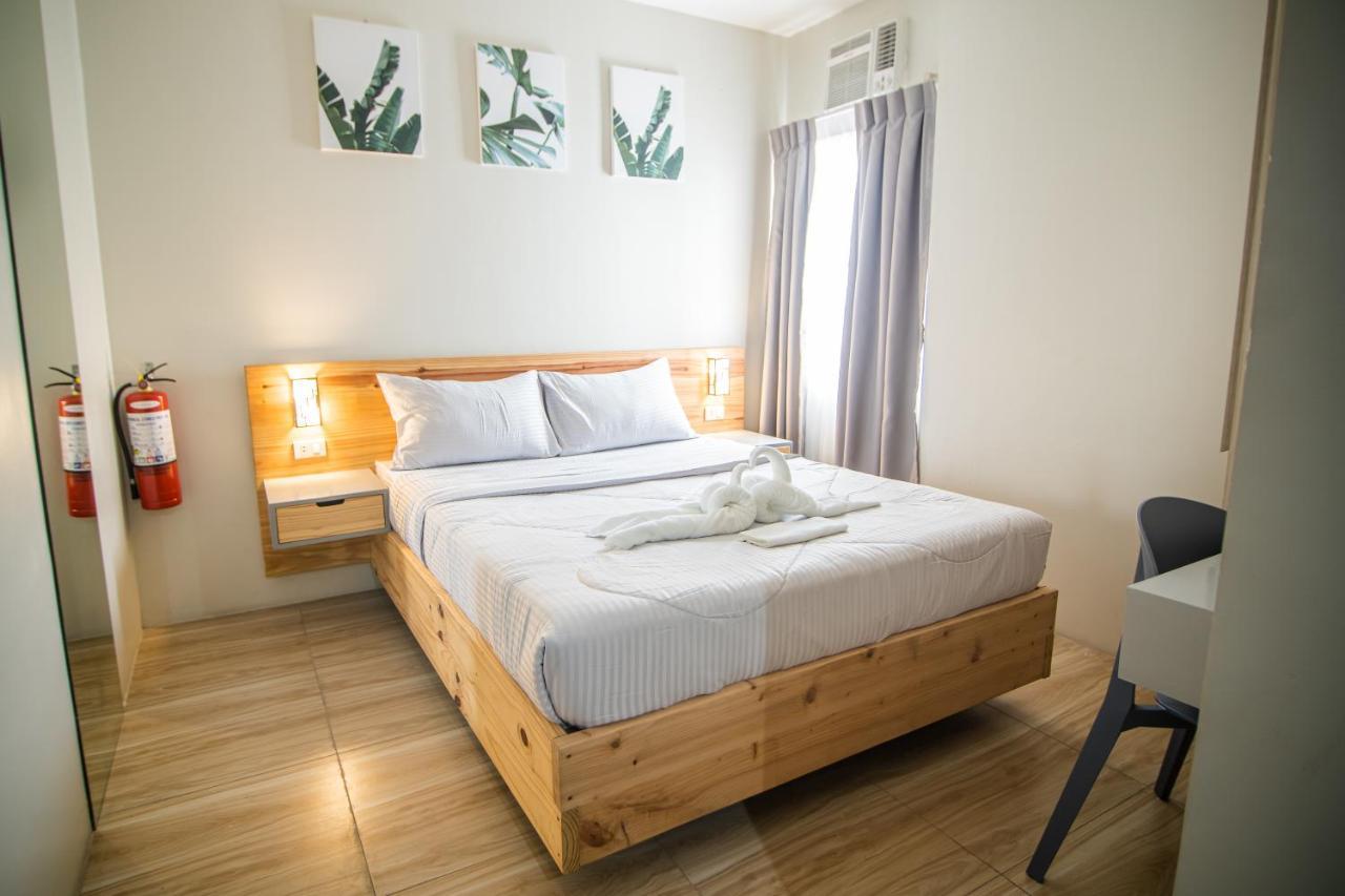 Dlt Suites Boutique Hotel Minglanilla Exterior photo